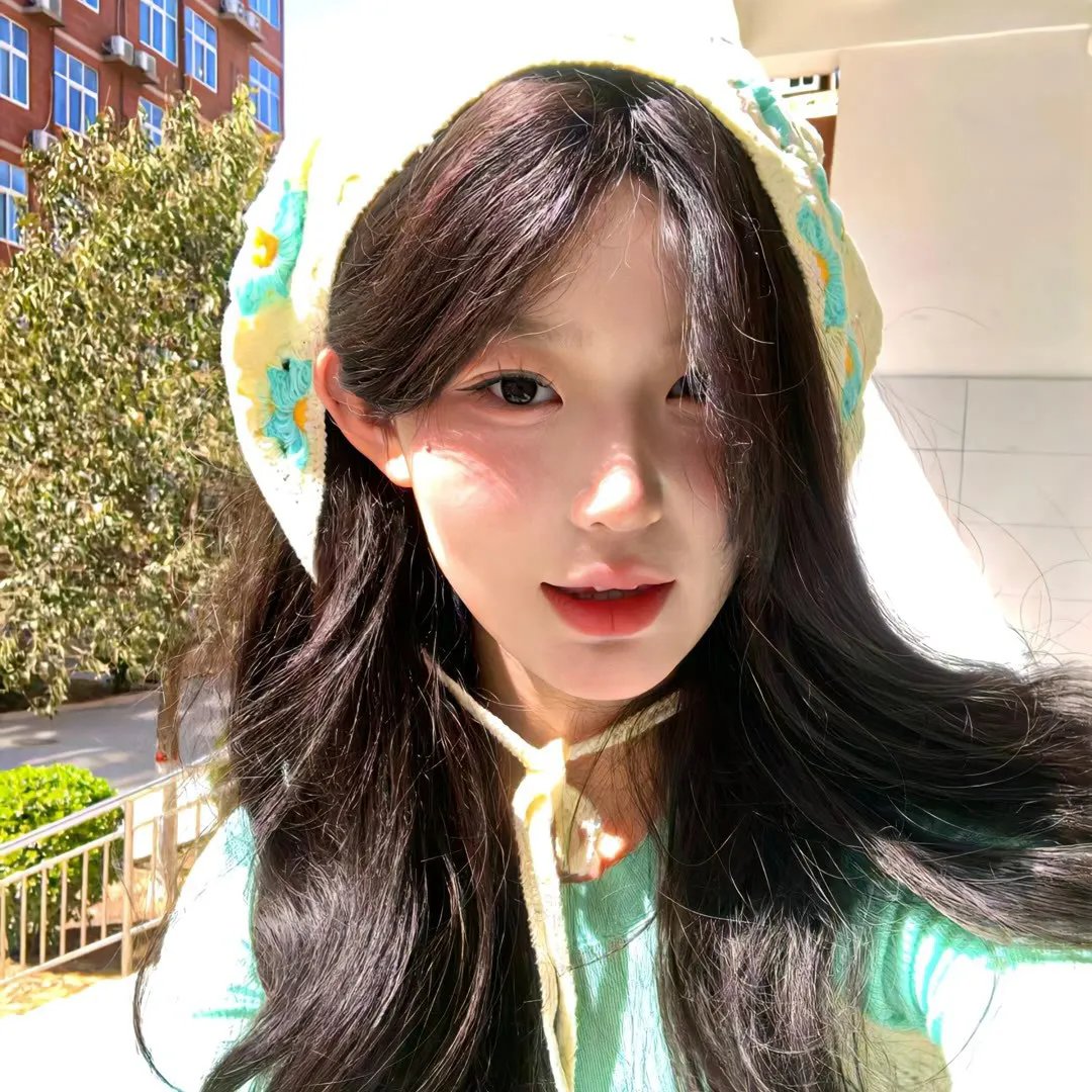 来自月亮的我封面